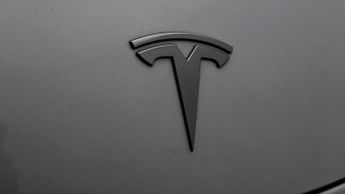 Tesla Model Y BASE