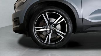 Volvo XC40 RECHARGE T4 R-DESIGN