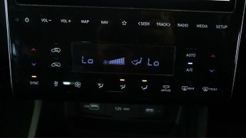 Hyundai TUCSON T-GDI SE CONNECT DCT
