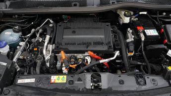 Peugeot E-2008 GT