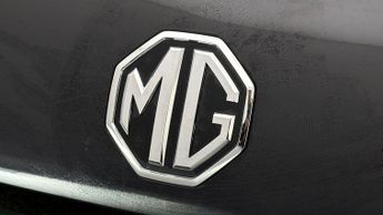 MG MG4 TROPHY