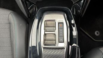 Peugeot 208 PURETECH ALLURE PREMIUM PLUS S/S
