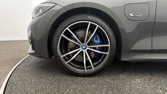 BMW 3 Series 330E M SPORT PRO EDITION
