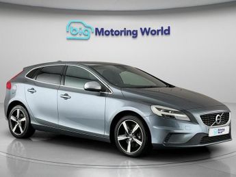 Volvo V40 T2 R-DESIGN NAV PLUS