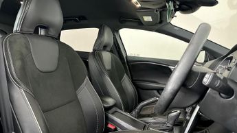 Volvo V40 T2 R-DESIGN NAV PLUS