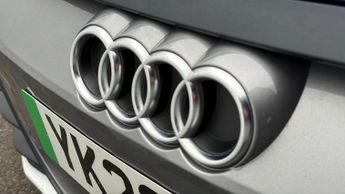 Audi e-tron GT QUATTRO BASE