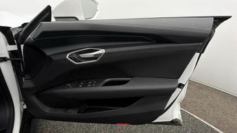 Audi e-tron GT QUATTRO BASE