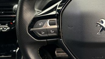 Peugeot E-208 GT PREMIUM