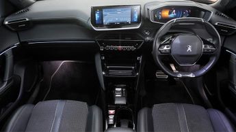 Peugeot E-2008 GT