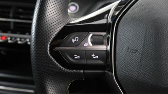 Peugeot E-2008 GT