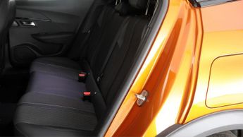 Peugeot E-2008 GT