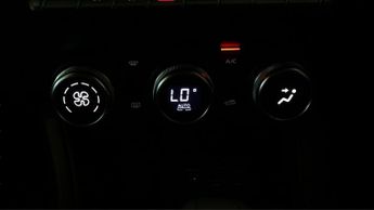 Renault Captur TECHNO E-TECH