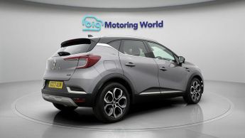 Renault Captur TECHNO E-TECH