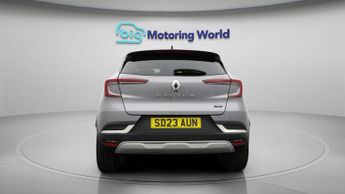 Renault Captur TECHNO E-TECH