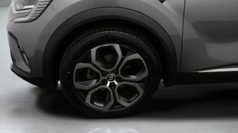 Renault Captur TECHNO E-TECH