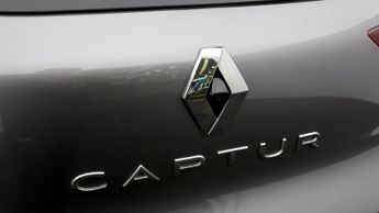 Renault Captur TECHNO E-TECH