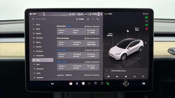 Tesla Model Y BASE