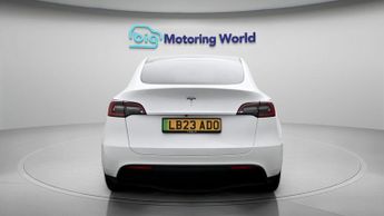 Tesla Model Y BASE