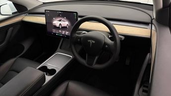 Tesla Model Y LONG RANGE AWD