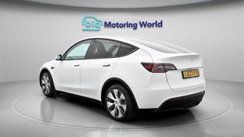 Tesla Model Y LONG RANGE AWD