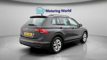 Volkswagen Tiguan LIFE TSI DSG