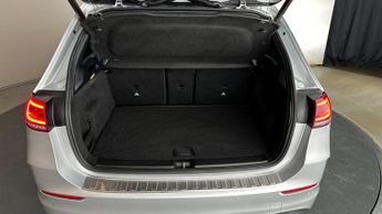 Mercedes-Benz B Class B 220 D AMG LINE PREMIUM PLUS