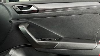 Volkswagen T-Roc R-LINE TSI EVO DSG