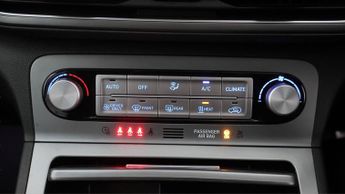 Hyundai KONA PREMIUM