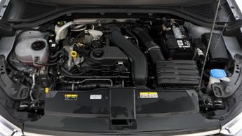 Volkswagen T-Roc LIFE TSI DSG