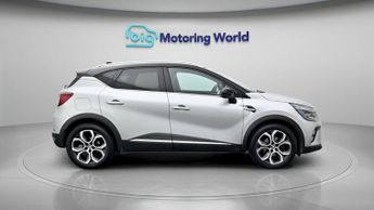 Renault Captur TECHNO E-TECH