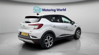 Renault Captur TECHNO E-TECH