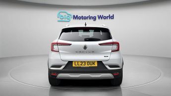 Renault Captur TECHNO E-TECH