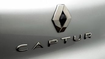 Renault Captur TECHNO E-TECH