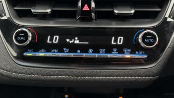 Toyota Corolla ICON TECH