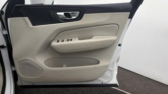 Volvo XC60 RECHARGE T6 INSCRIPTION EXPRESSION AWD