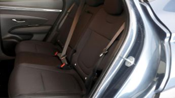 Hyundai TUCSON T-GDI SE CONNECT DCT