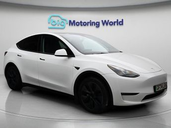 Tesla Model Y LONG RANGE AWD