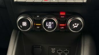 Renault Captur E-TECH ENGINEERED