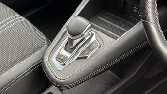 Renault Captur E-TECH ENGINEERED