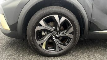 Renault Captur E-TECH ENGINEERED