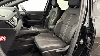 Renault Captur E-TECH ENGINEERED