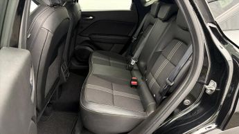 Renault Captur E-TECH ENGINEERED