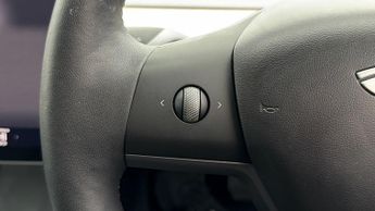 Tesla Model 3 MODEL 3