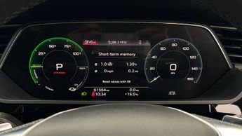 Audi e-tron QUATTRO S LINE