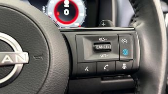 Nissan Qashqai DIG-T TEKNA DCT