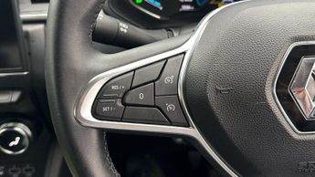 Renault Captur TECHNO E-TECH