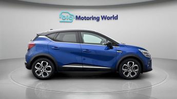 Renault Captur TECHNO E-TECH