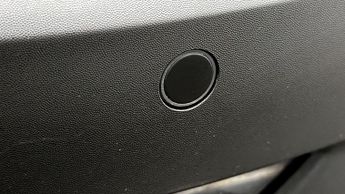 Renault Captur TECHNO E-TECH