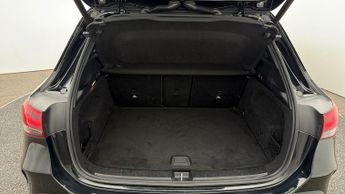 Mercedes-Benz GLA GLA 200 D AMG LINE