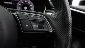 Audi A4 Avant AVANT TFSI S LINE BLACK EDITION